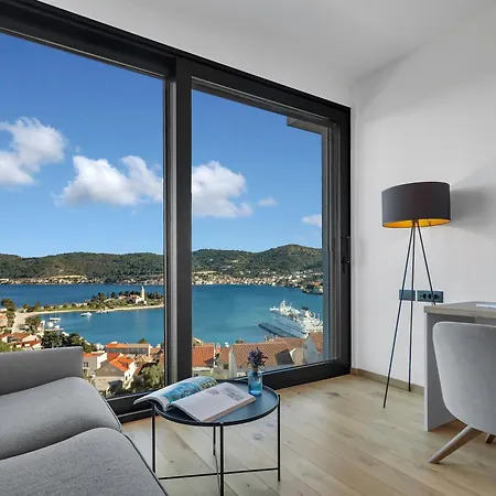 Βίλα Issa Hills Infinity Pool & Panoramic Sea View *